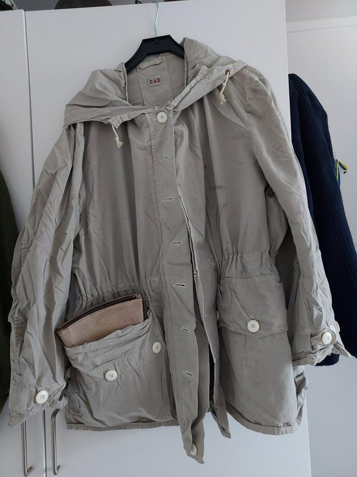 Diversa militära kläder