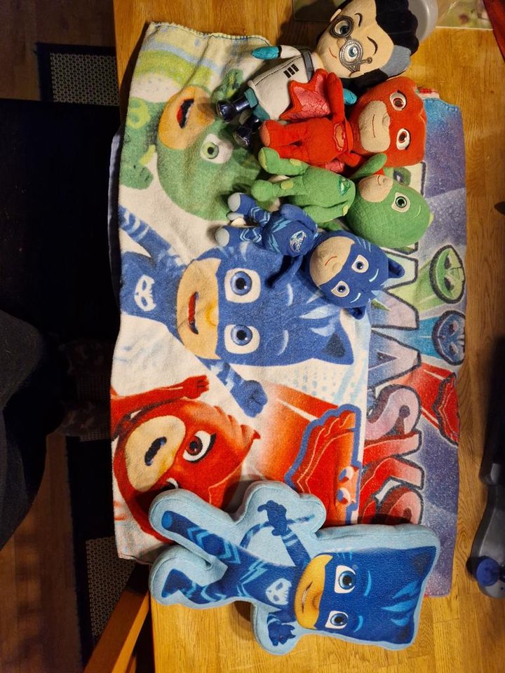 pyjamashjältar paket