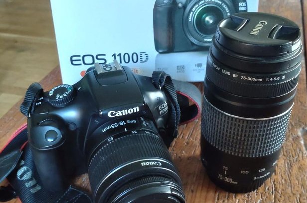 Canon Eos 1100d 18 55 Zoom 75 300 Saljes I Sald Eller Borttagen Canon Eos 1100d 18 55 Zoom 75 300 Saljes I Sald Eller Borttagen
