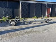 Hyr 1000 kg båttrailer