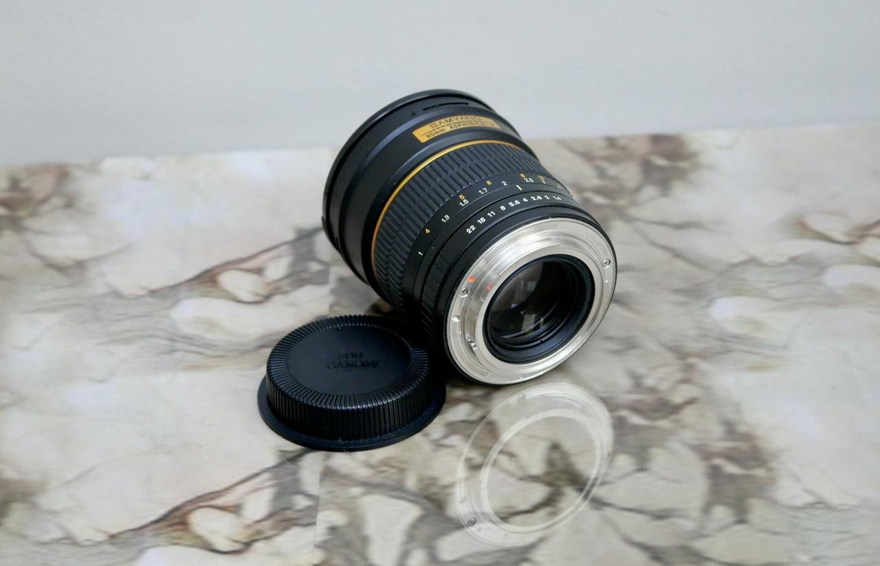 Samyang 85mm Aspherial if 1.4...