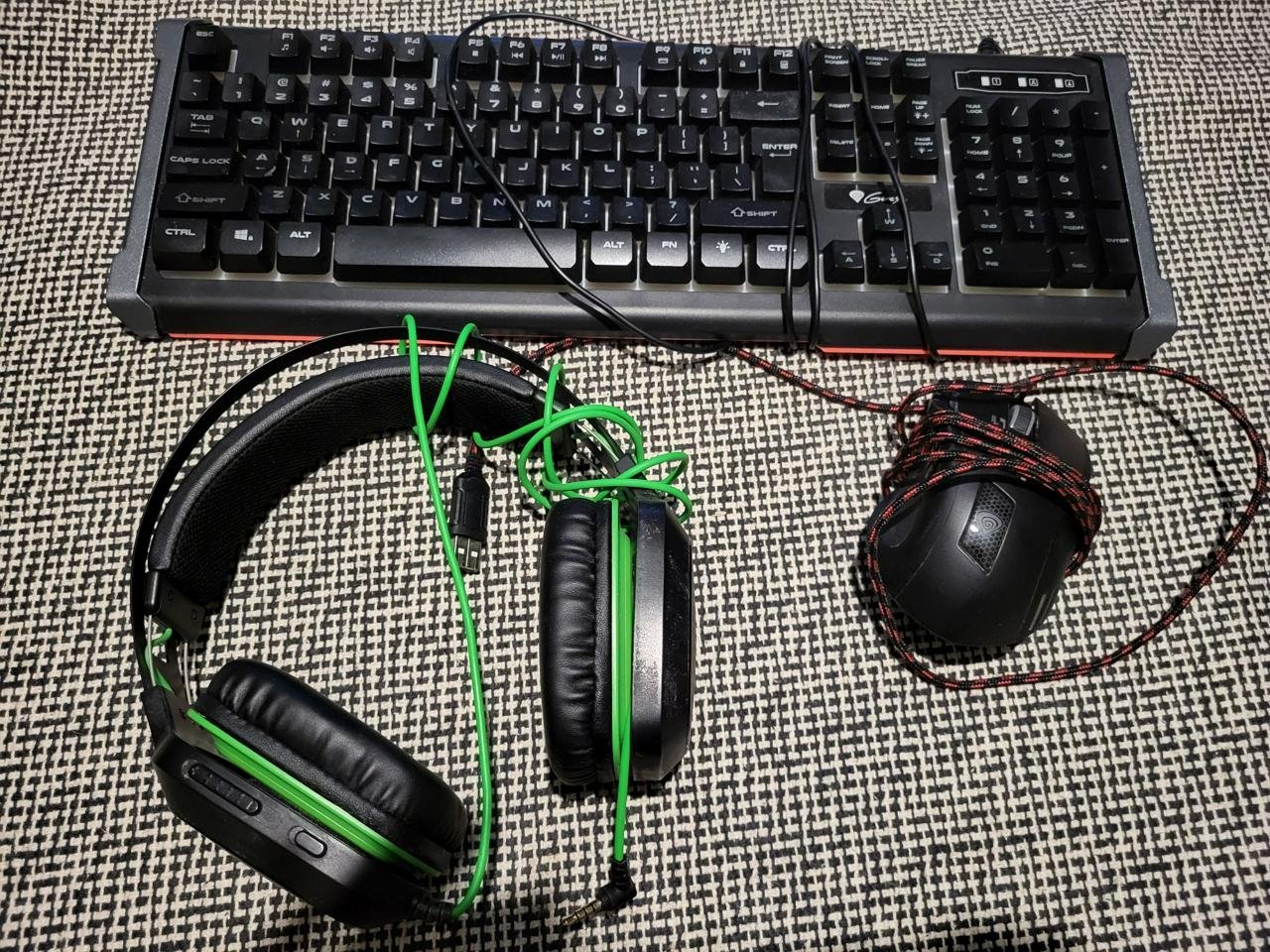 Gaming prylar (RGB tangentbor...