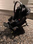 Svart Graco babyskydd med Isofix