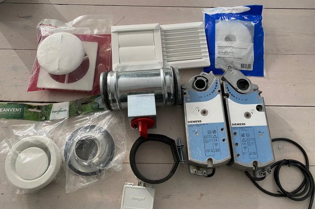 Ventilations don, givare, spjall, styrenhet saljes i Huddinge | Blocket