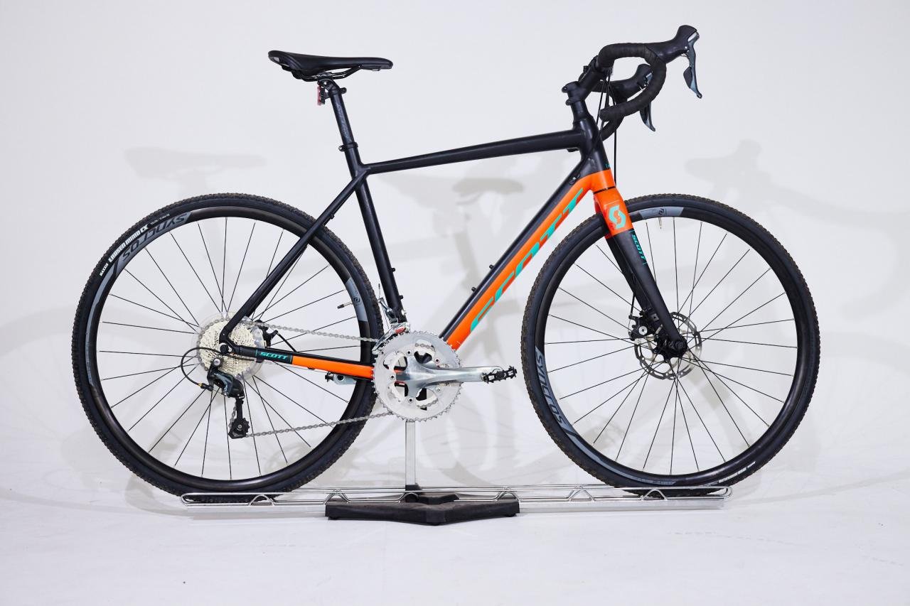 Nyrenoverad Scott Gravelcykel