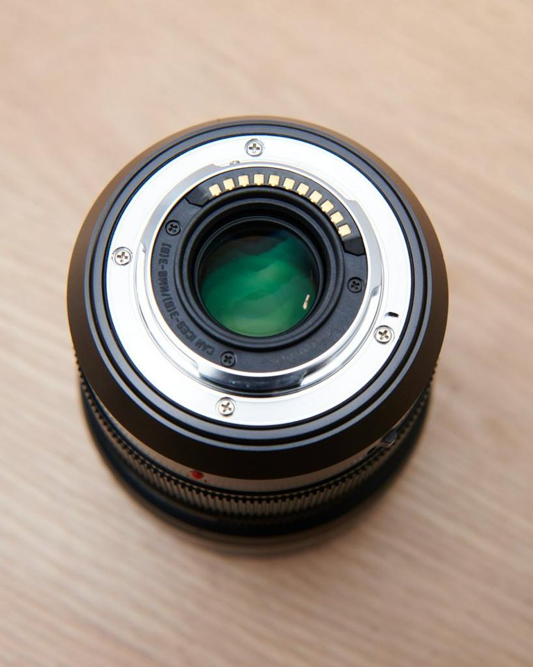 Lumix Leica DG Summilux 12mm ...