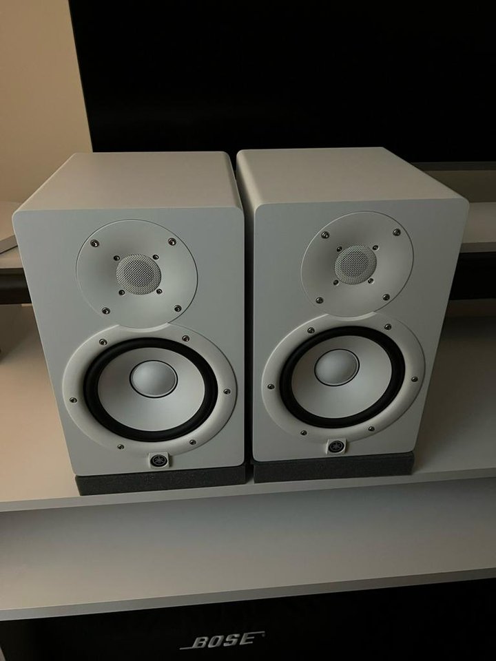 Yamaha HS7 