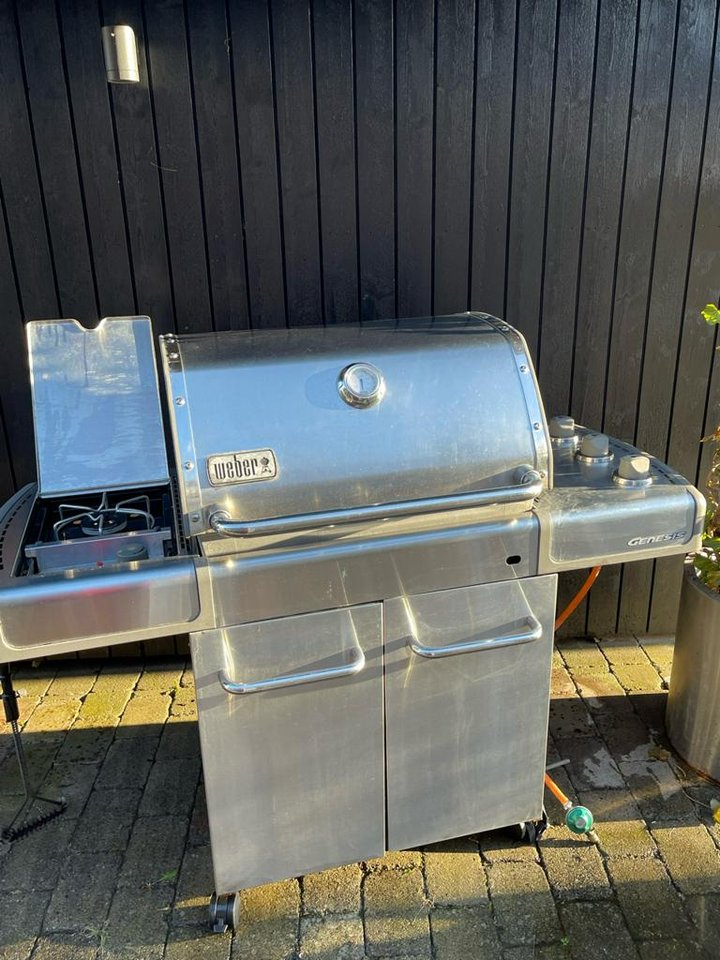 Weber Gasolgrill Genesis E320