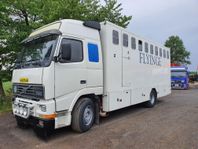 Volvo hästbil