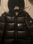 Moncler Dunjacka Svart Jacka