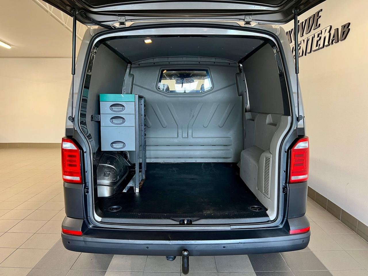 Volkswagen Transporter T6 2.0...