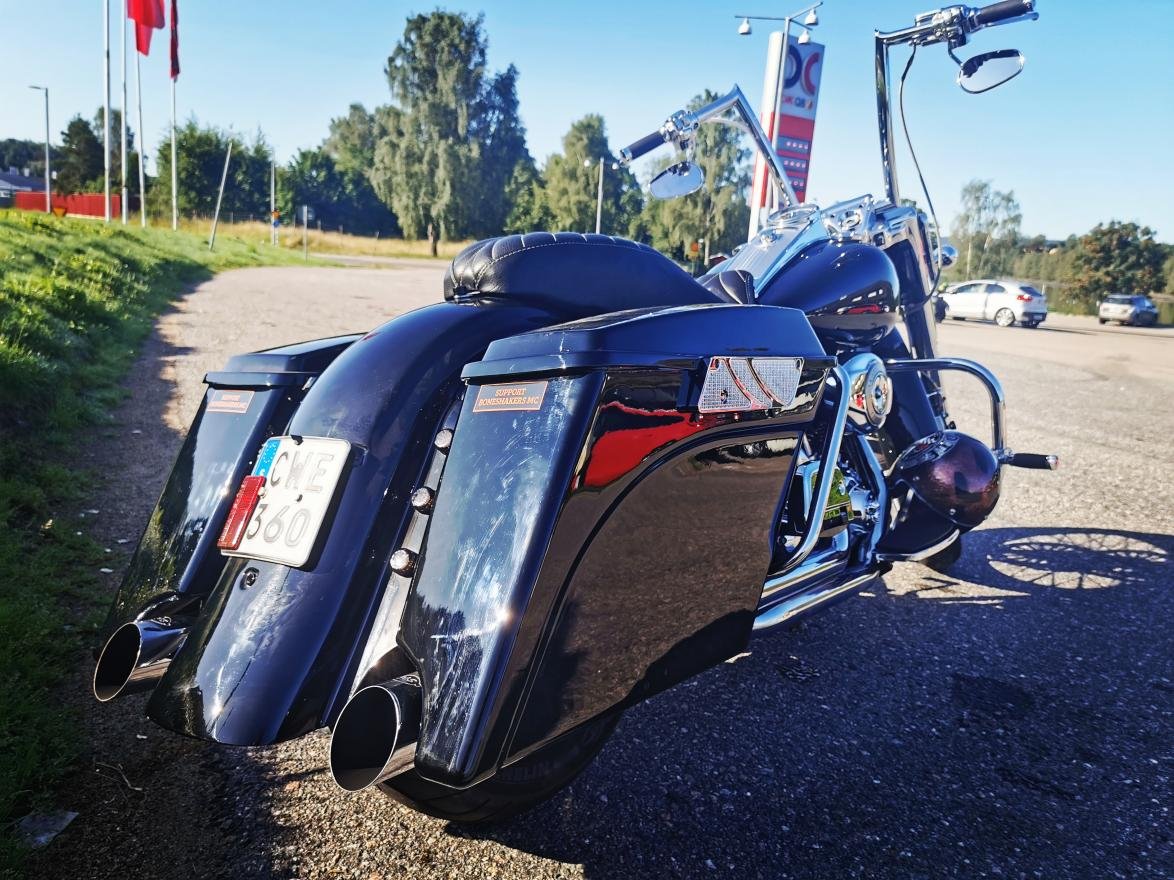 Grym Harley Davidson Road Kin...