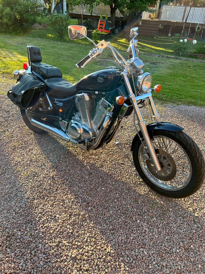 Suzuki intruder 1400