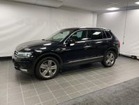 Skänk i oljad ek