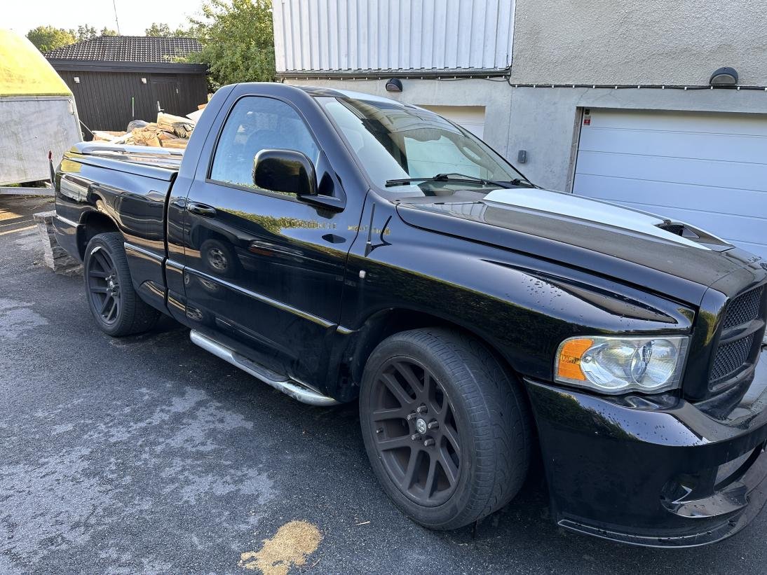 Dodge RAM SRT-10 Regular Cab