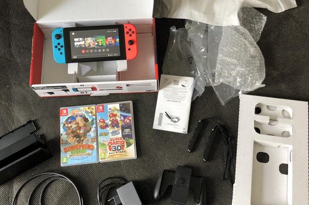 Nintendo Switch komplett med box säljes i Bor - såld eller borttagen