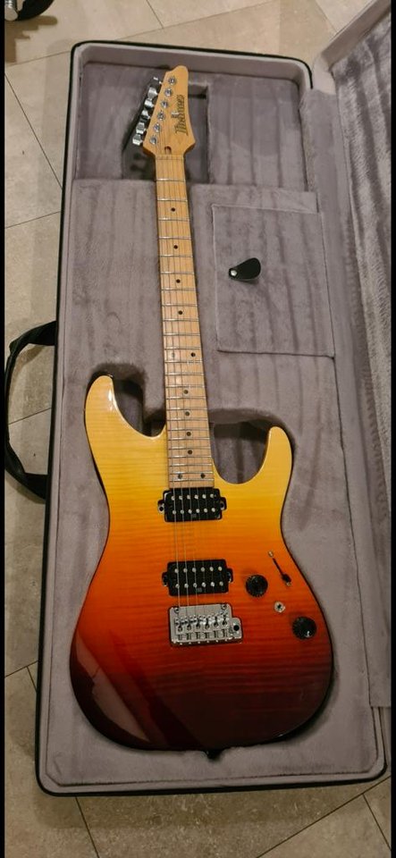 Ibanez AZ242 Tequila sunrise