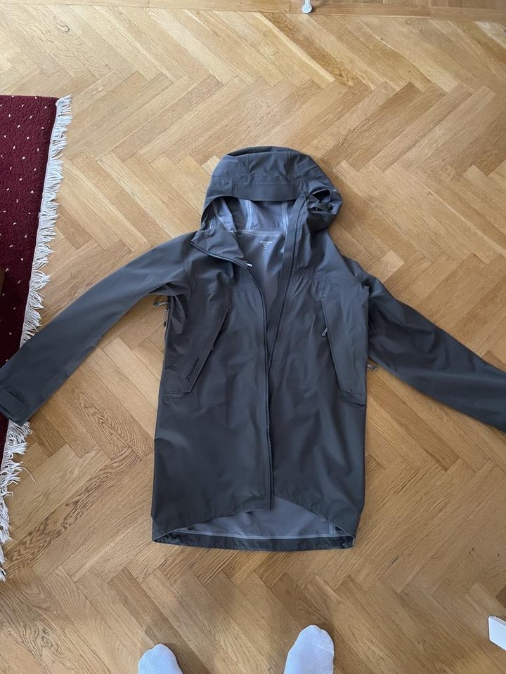 Houdini Leeward Jacket