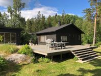 Stuga med attefallshus på Vindö, Djurö