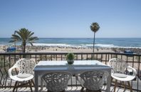 NYRENOVERAD Lägenhet på strandpromenaden i Fuengirola, Costa