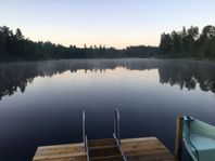 Unik stuga med egen brygga, båt & bastu