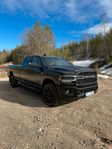 Dodge RAM 3500 CREWCAB MOMS