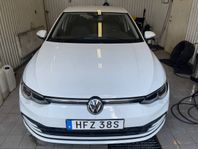 Volkswagen Golf 1.5 eTSI,BAKKAMERA,NAVI,FJÄRRÄRME,DRAG