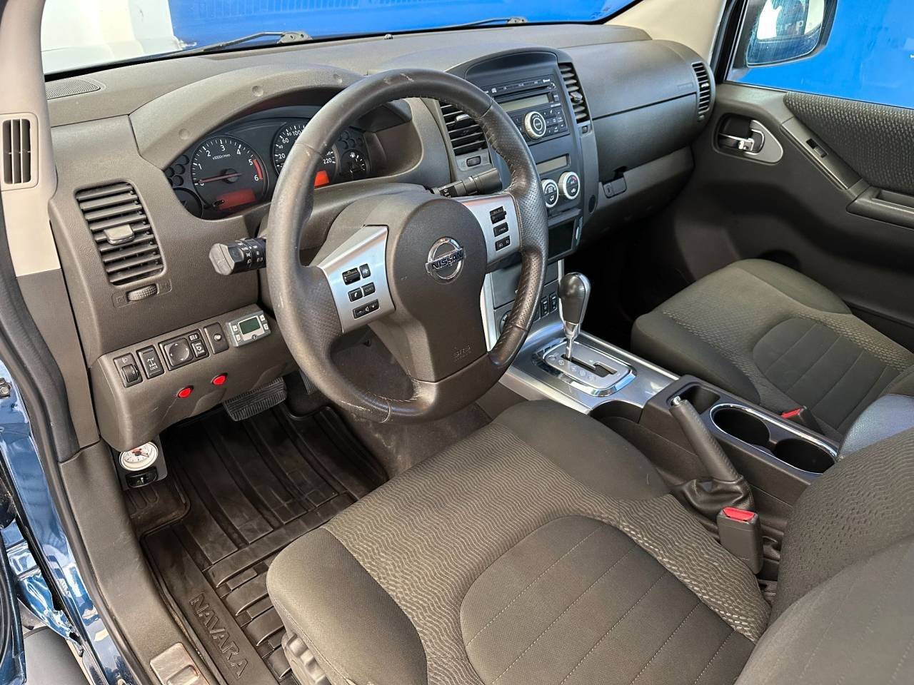 Nissan Navara Dubbelhytt 2.5 dCi 4x4 Automatisk, 190hk, 2011