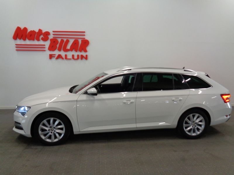 Škoda Superb iV Combi 1.4 TSI iV DSG Sekventiell, 218hk, 2021