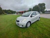 Toyota Yaris 5-dörrar 1.3 VVT-i 87hk.   Nybesiktad