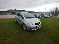 Toyota Yaris 5-dörrar 1.3 VVT-i 87hk.   Nybesiktad