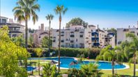 Lyxig lägenhet i Nueva Andalucia, Marbella