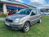 Ford Fusion 1.6 100hk Ny besiktigad