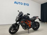 KTM Duke 1290 Super R 1.3 V-twin Manuell, 180hk