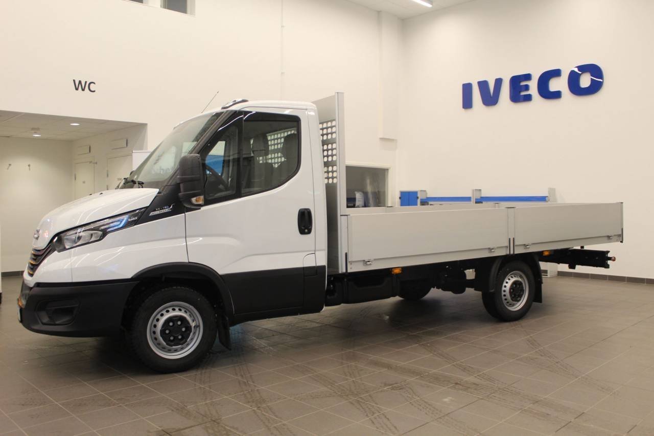 Iveco Daily 35-160 Chassi Cab 2.3 JTD Hi-Matic, 156hk, 2023
