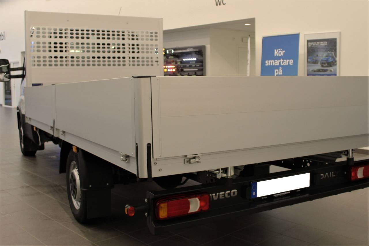 Iveco Daily 35-160 Chassi Cab 2.3 JTD Hi-Matic, 156hk, 2023