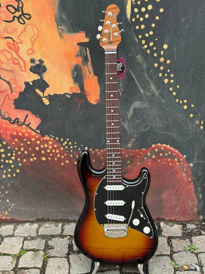 Ernie Ball Music Man Cutlass ...