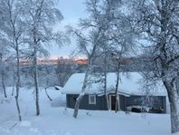 Klassisk fjällstuga i natursköna Ljungdalen.