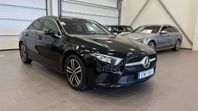 Mercedes-Benz A 180 Sedan Sport paket AMG Line Skinn Kamera