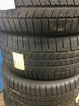 4 Friktionsdäck 275/40R22.