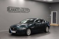 Jaguar XE 20d Automat 180HK 2 Ägare Motorvärmare Navi Ny-Bes