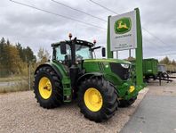 John Deere 6215R