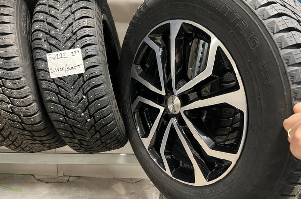 Nokian Hakka 10 dubbdäck med fälgar 5x112 säljes i Strängnäs | Blocket
