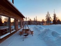 Ny fjällstuga i vinterparadis i Vemdalen, bastu med snöbad