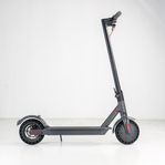 ES2 Pro elscooter med 12 månaders garanti