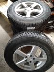 Alufälgar 16"tum,Bultm5/114,3 med Nokian 215/70R16 Dubbdäck