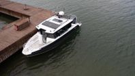 Buster Magnum Cabin F300 Se den på Donsö Boat Show lördag
