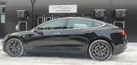 Tesla Model 3 Long Range AWD MOMS