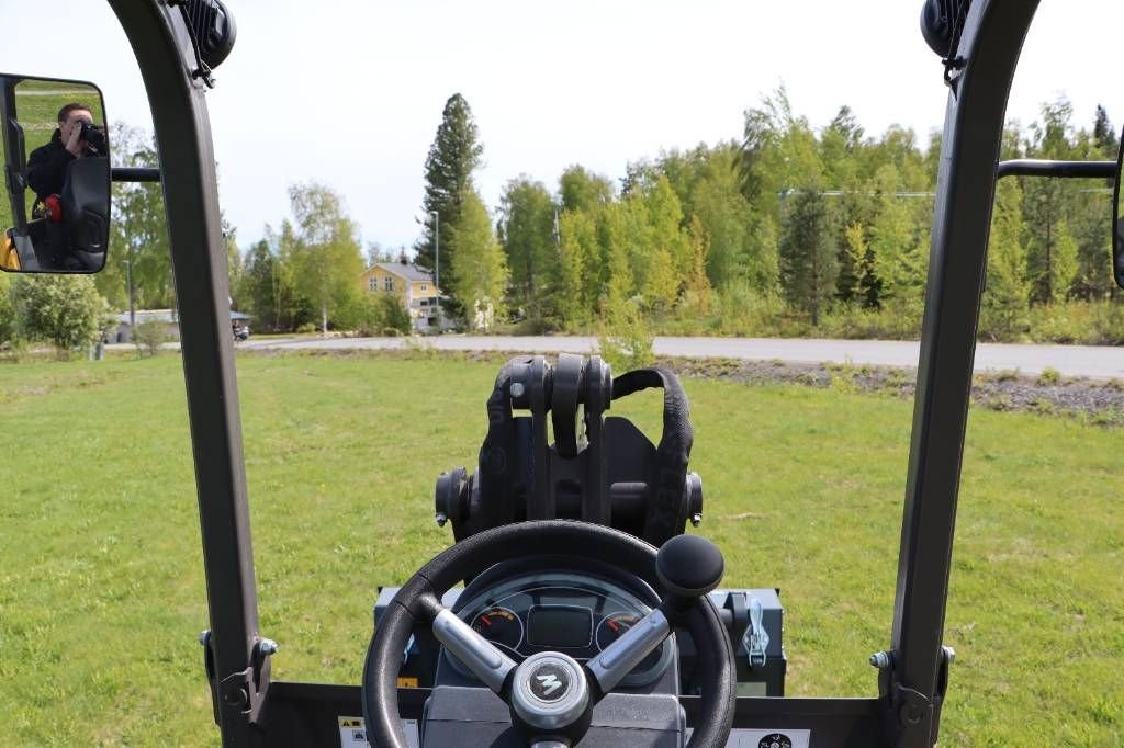 Mecalac MCL2