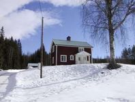 Torp mellan Branäs och Långberget med vedeldad bastu